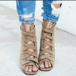 💕 IRIS Lace Up Bootie